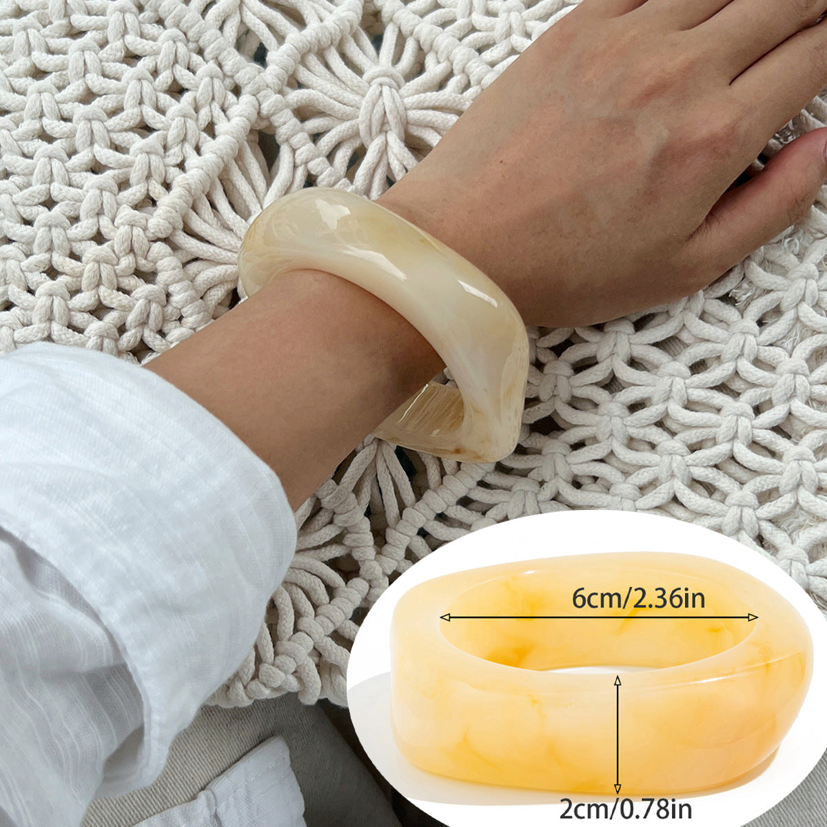 Aloni Marbled Acrylic Bracelet - Beige [QR8NQUIT]
