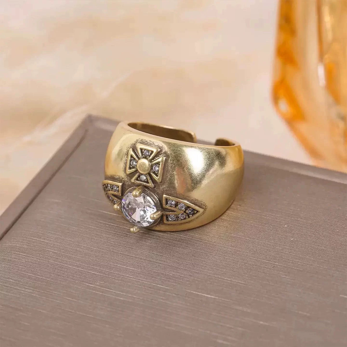 Black Gold Iris Flower Ring Set - Black Gold Wide Planet Ring [3FLOQXAV]