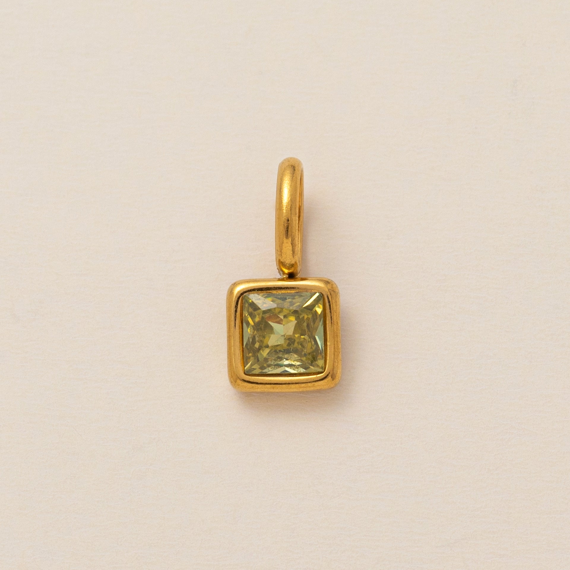 Lotus Birthstone Cube Necklace - August Pendant - Gold [A9FRCW44]