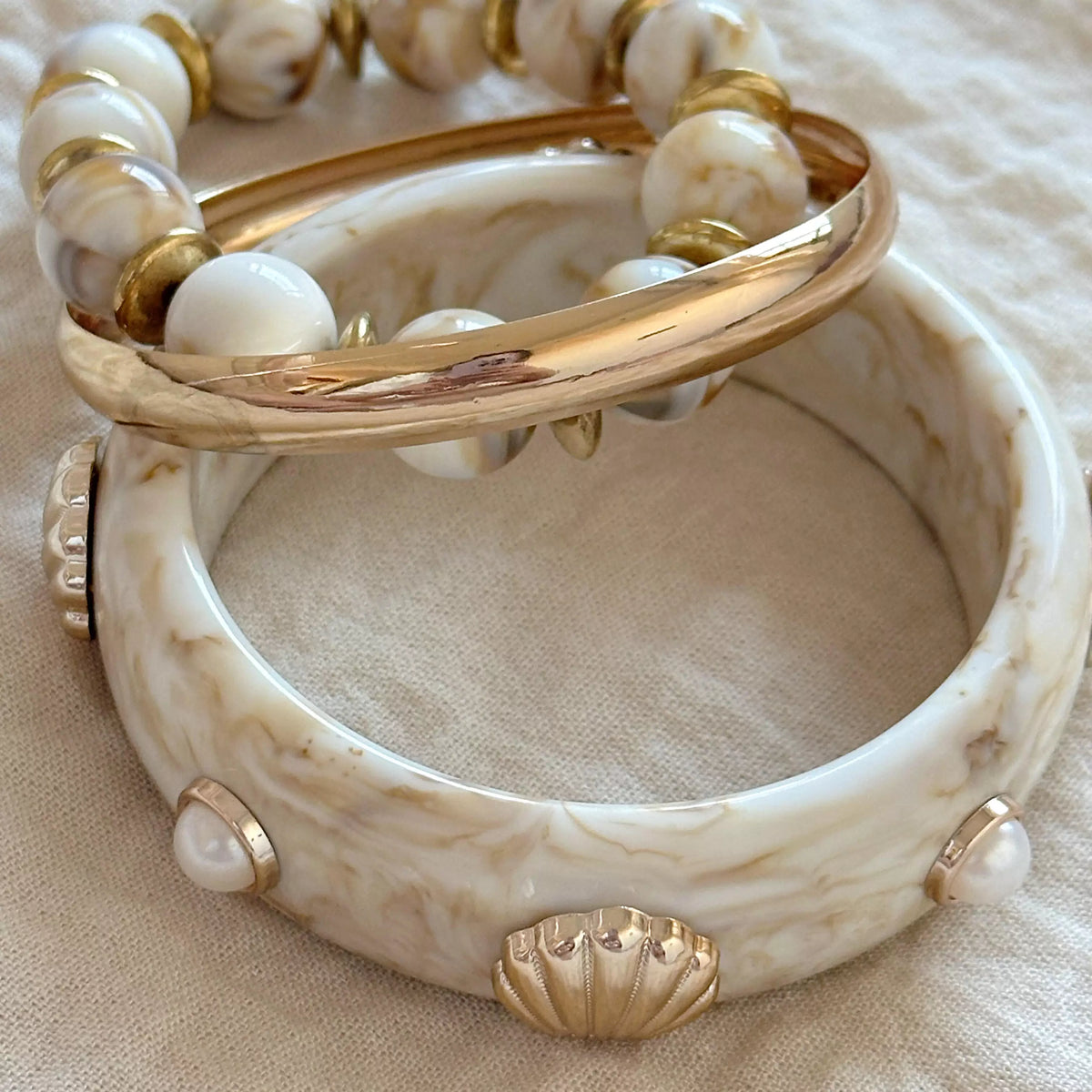 Baroque Pearl and Crystal Bracelet Set - Shell Bracelet Set [F88KIW9S]