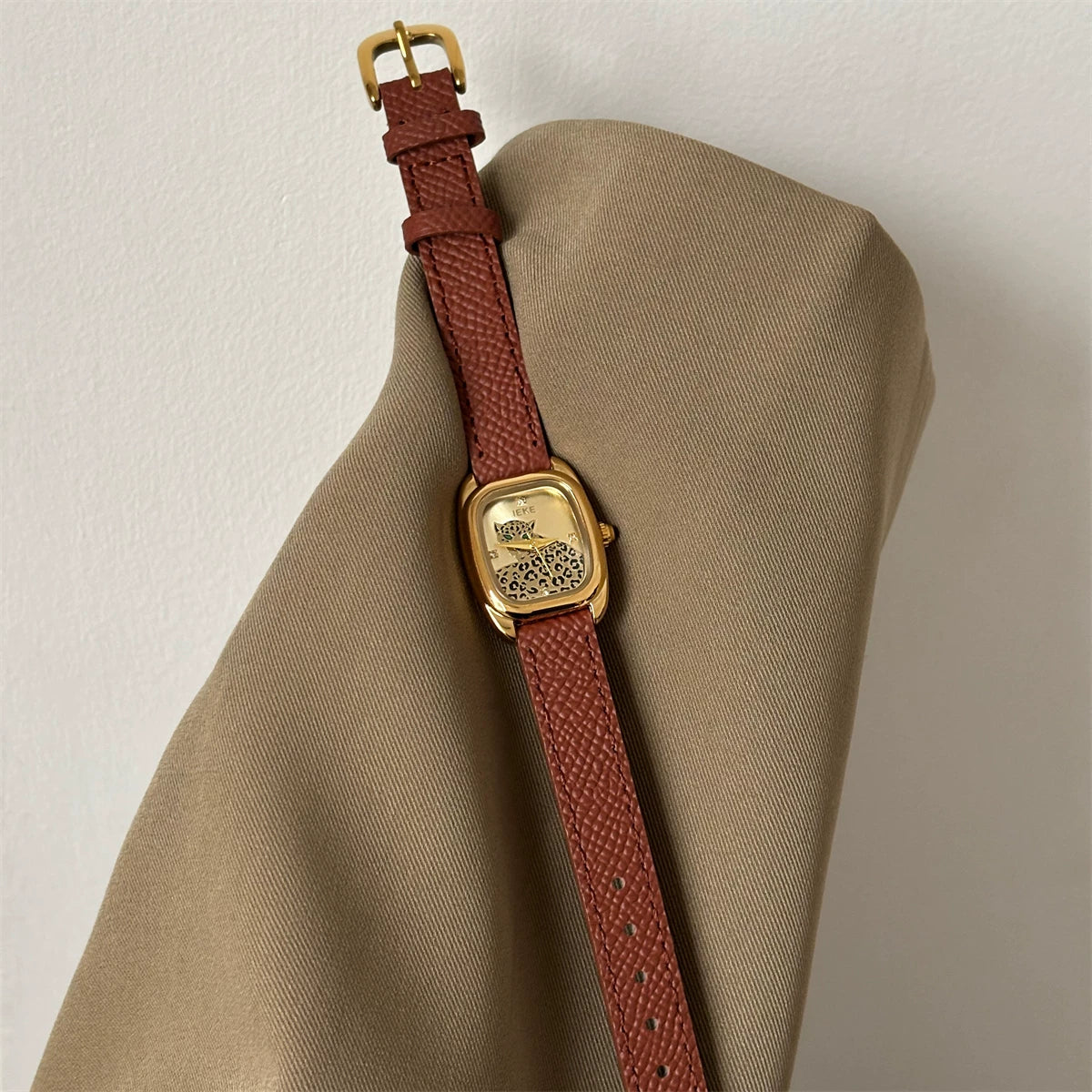 Square Leopard Print Watch - Square Leopard / Dark Brown Strap Gold Dial [8W4X6QNQ]
