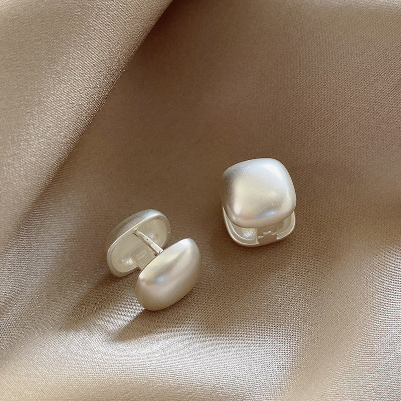 Sanai Matte Square Hoops - Gold [DQCLNILR]