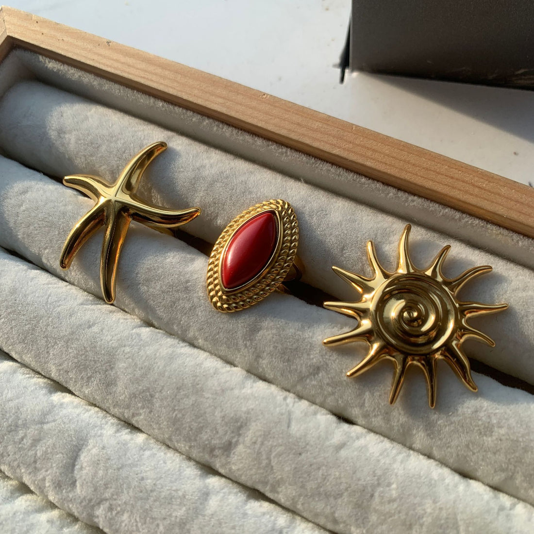 Deonna Ring Set