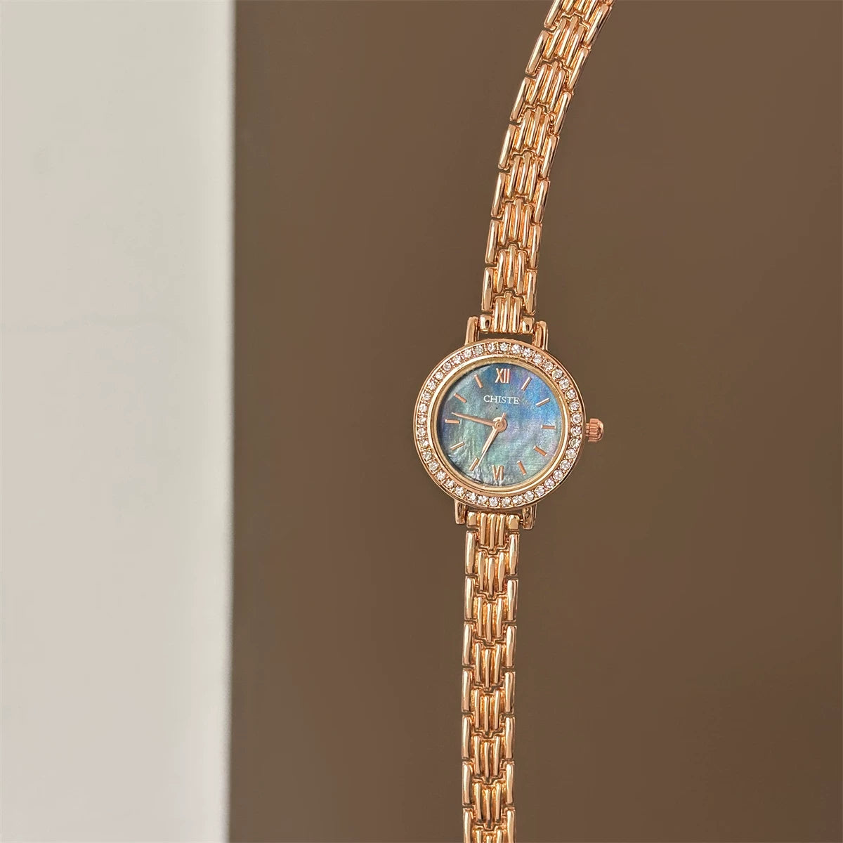 Mother-Of-Pearl Bracelet Watch - Rose Gold / Dark Blue Dial [IQAW8LHX]