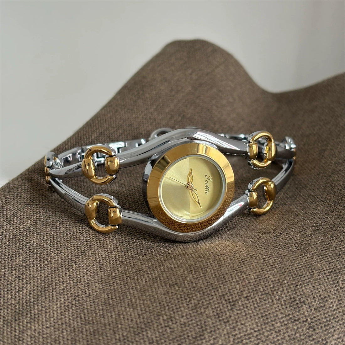 Concave Bracelet Chain Watch [UPKT88PI]