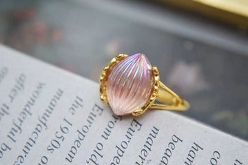 Isabella Shell Vintage Ring