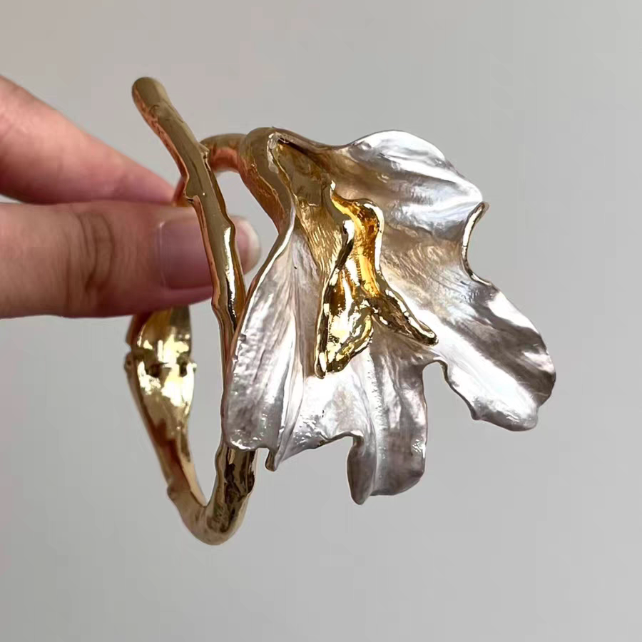 Vintage Floral Relief Bangle Bracelet - Bangle [PN23QK22]