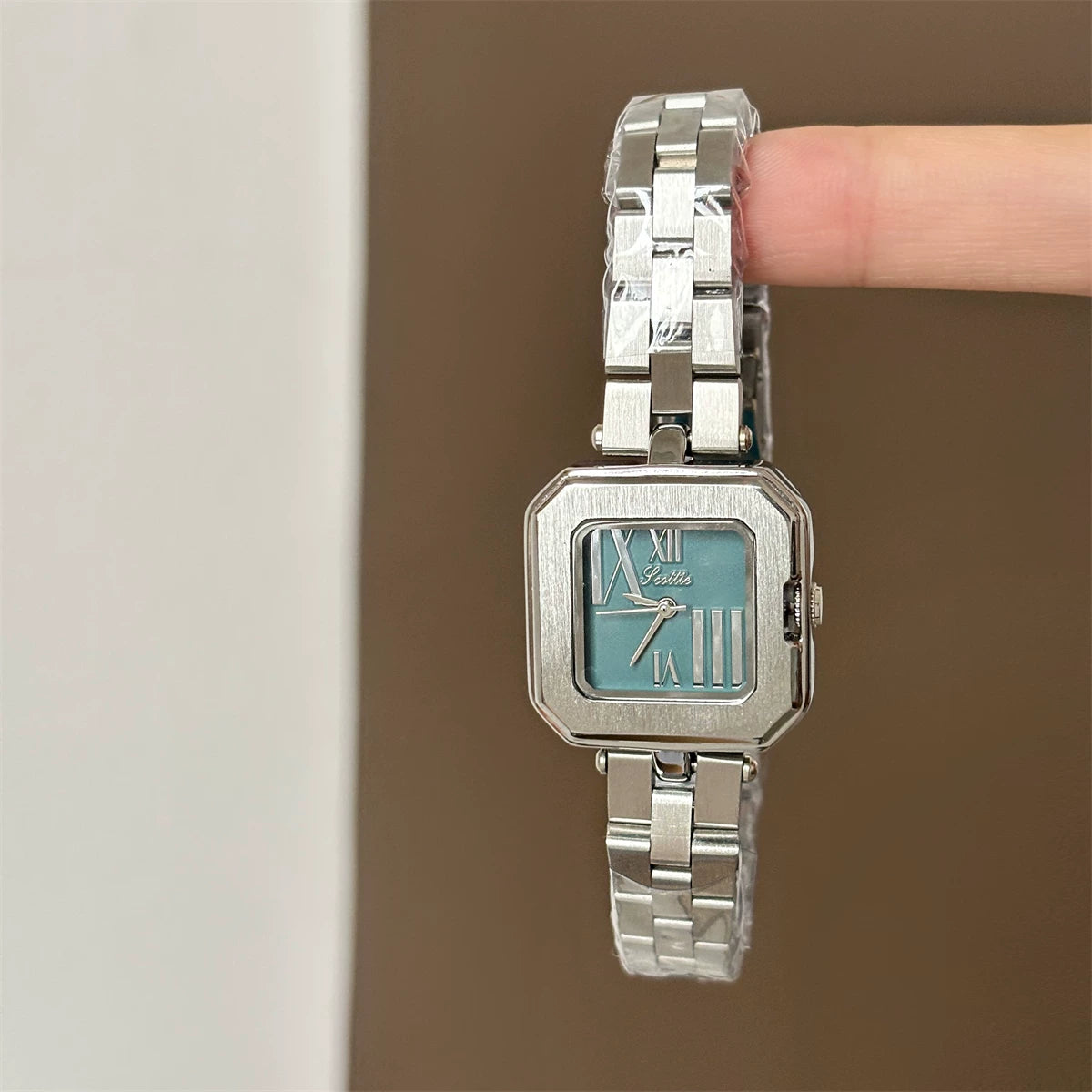 Vintage Square Dial Steel Watch - Silver Band Green Dial (Steel Band) [W6GCD9I2]