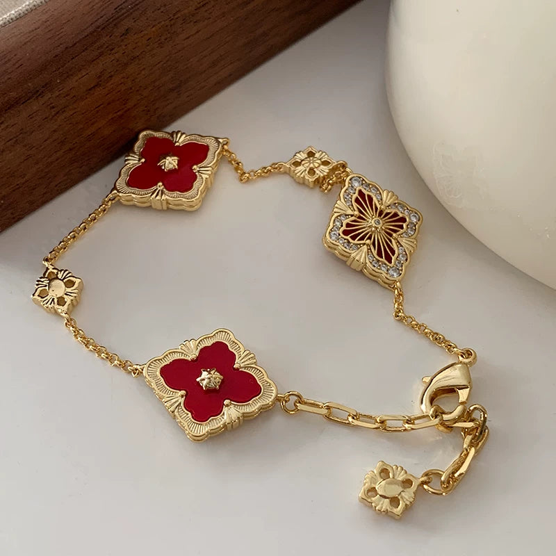 Four-Leaf Flower Pendant Necklace - Red Bracelet [ZRQI53GB]