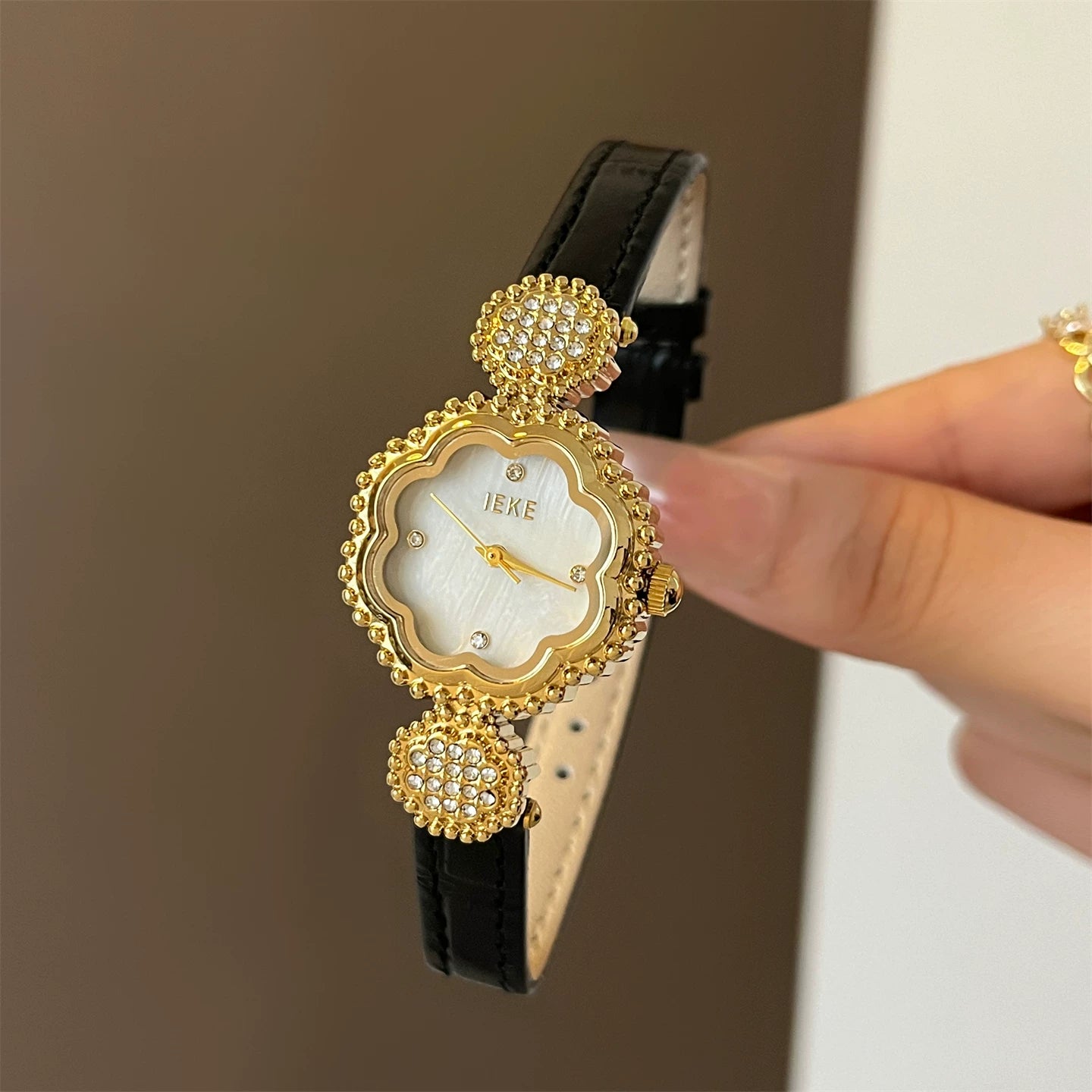 Vintage Camellia Leather Strap Watch - Black Strap Gold Case White Dial [KHBBTCE6]