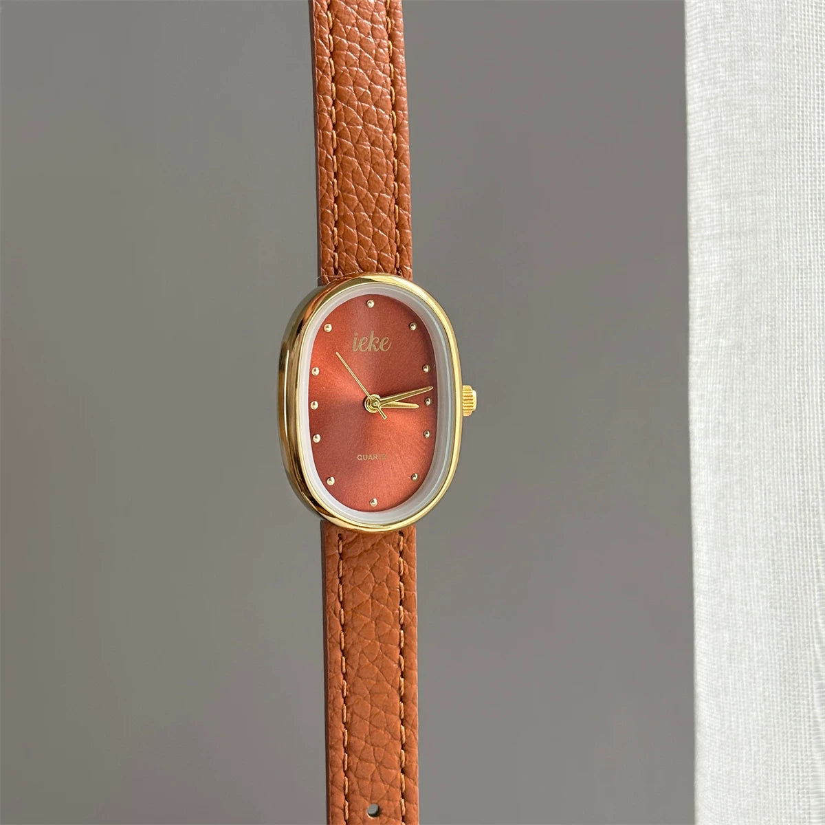 Vintage Oval Dial Leather Watch - Style 88172: Dotted Oval / Orange Strap [G7YCILWC]