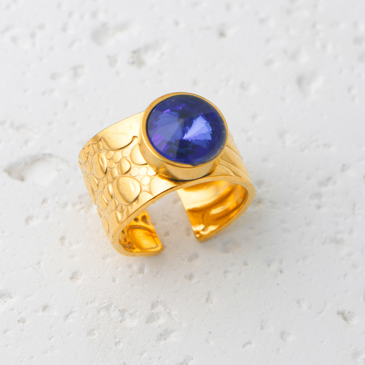 Thais Gold Statement Open Ring - Gold (Style 2) [YHAR6WN0]