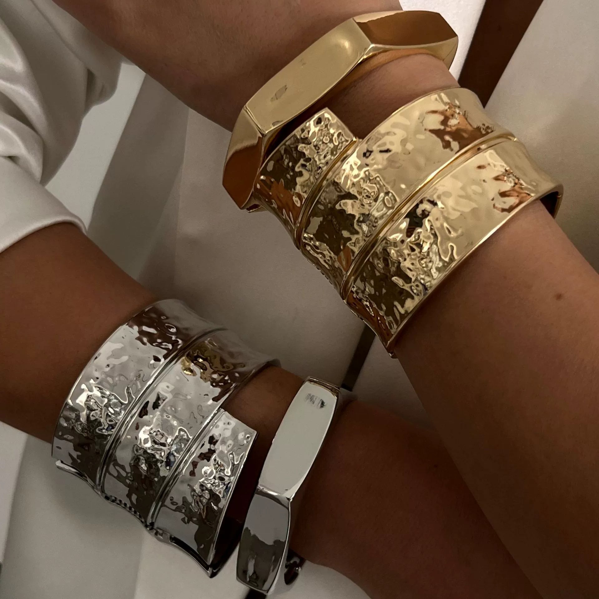 Leonor Triple-Layer Hammered Cuff