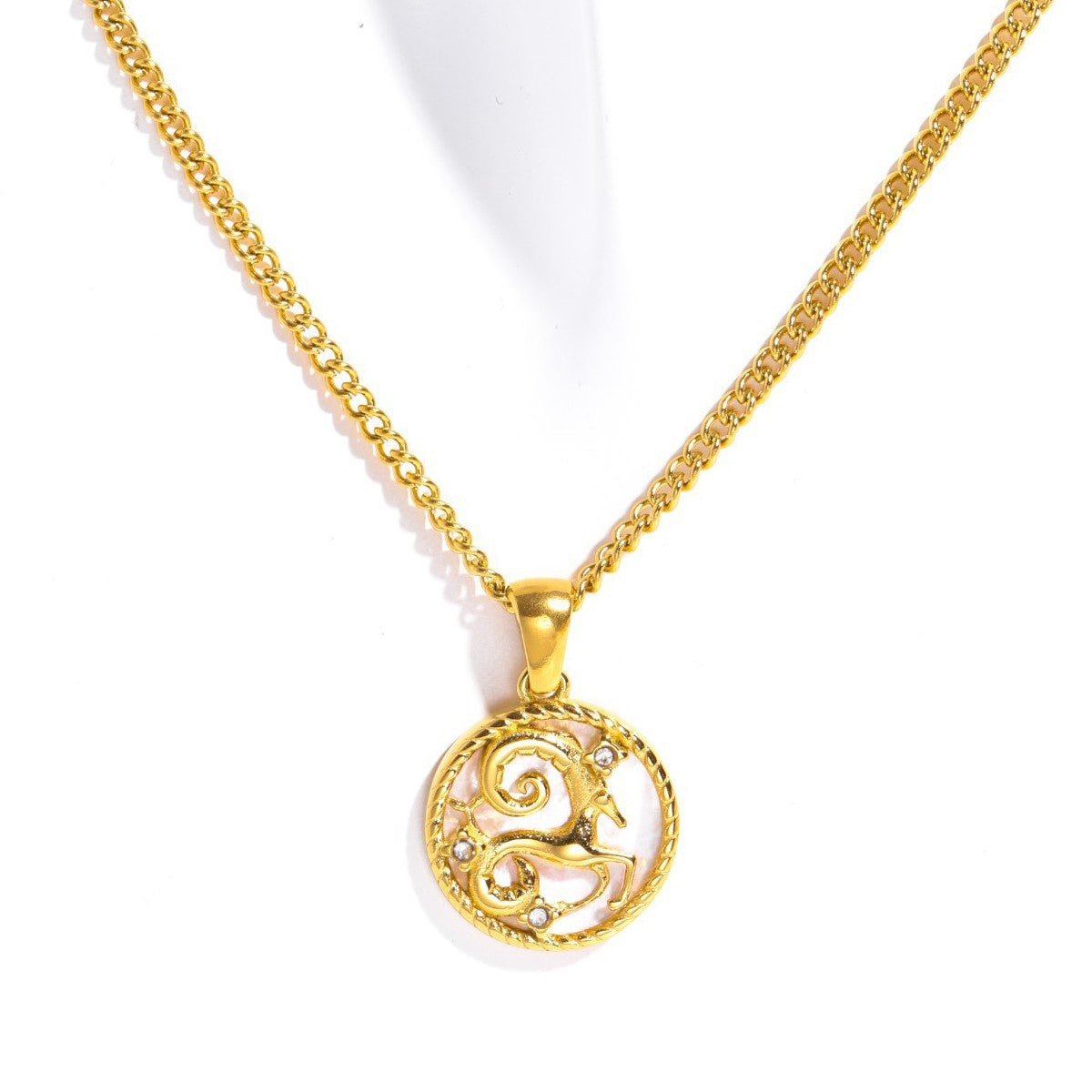 Tamera Zodiac Coin Necklace - Capricorn - Gold [VGT6AGC0]