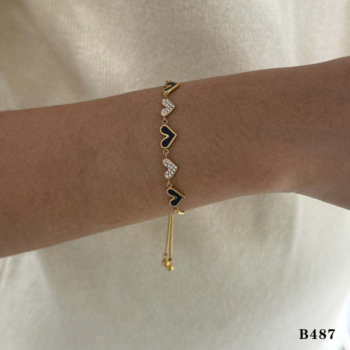 Nilah Diamond Heart Charm Bracelet - Gold Pull Bracelet [GTSQC2VL]