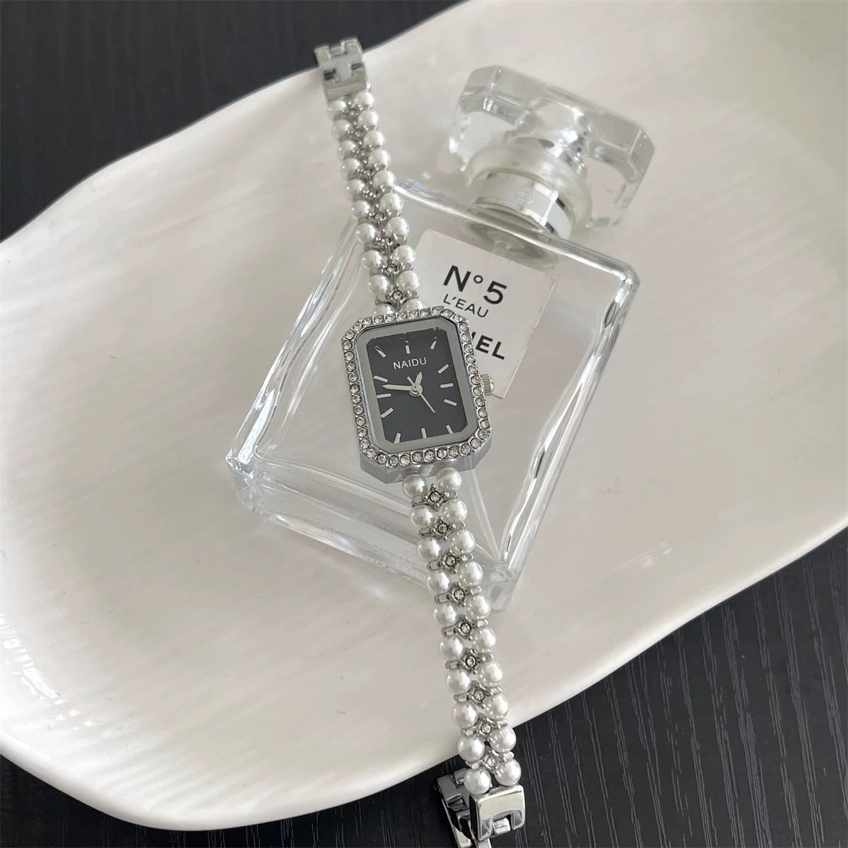 Rectangle Pearl Bracelet Watch - Silver Band / Black Dial [KEW2HVR2]
