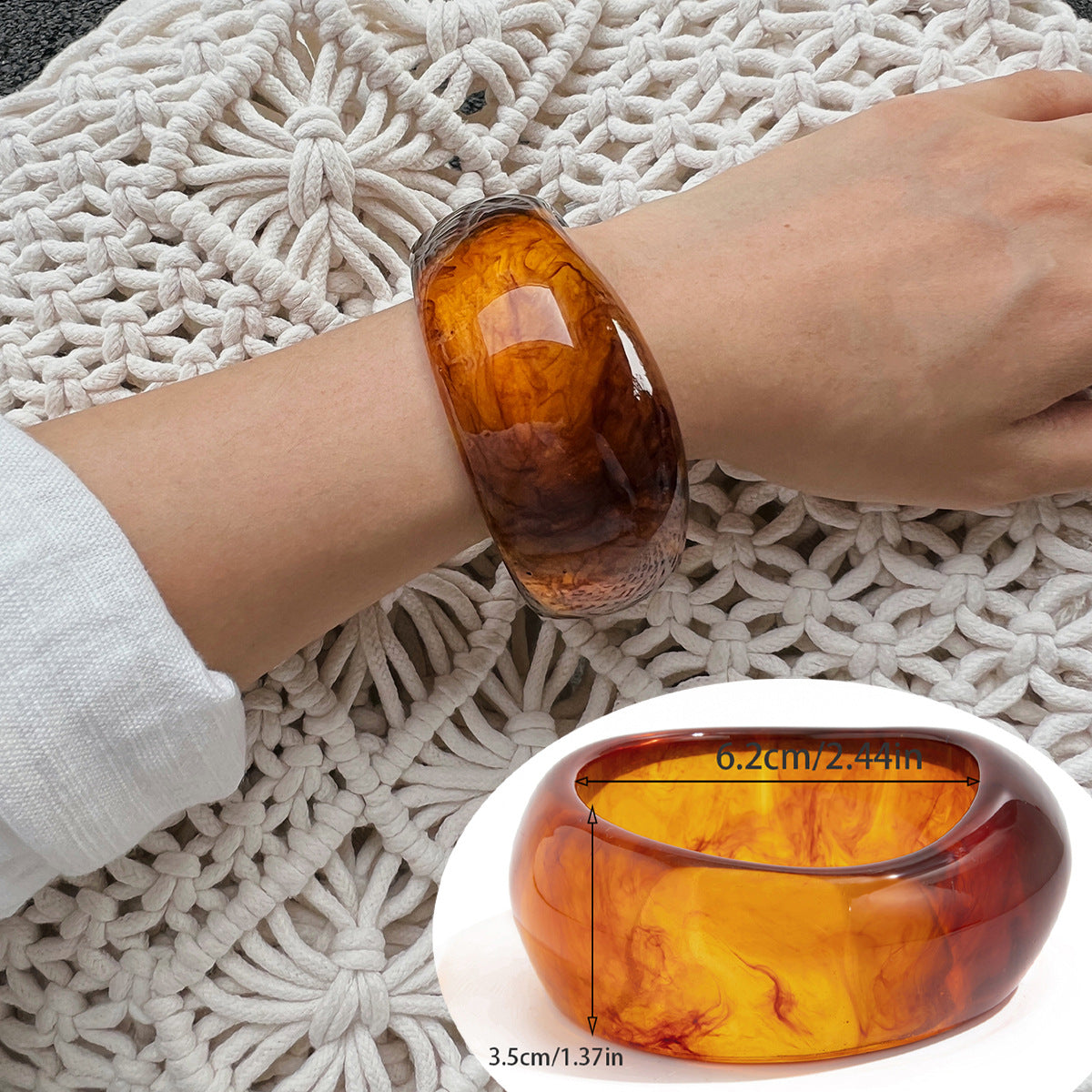 Ivyonna Irregular Resin Bangle - Translucent Amber [HQHGUM26]