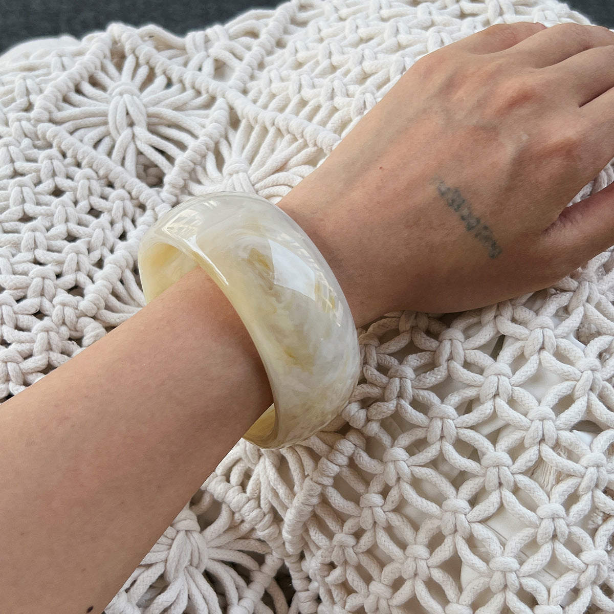 Landyn Smudged Oval Bracelet - Beige [ZNQREOLC]