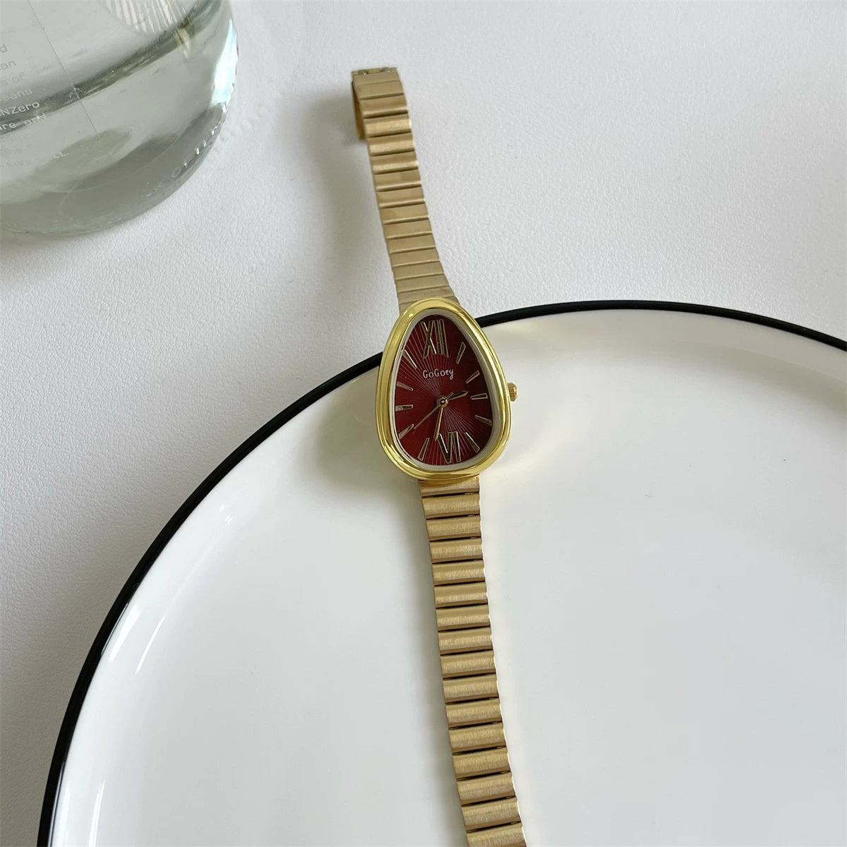 Vintage Snake Head Shaped Watch - Gold Strap Red Dial (Bamboo Joint Strap) [FYNXD6KX]