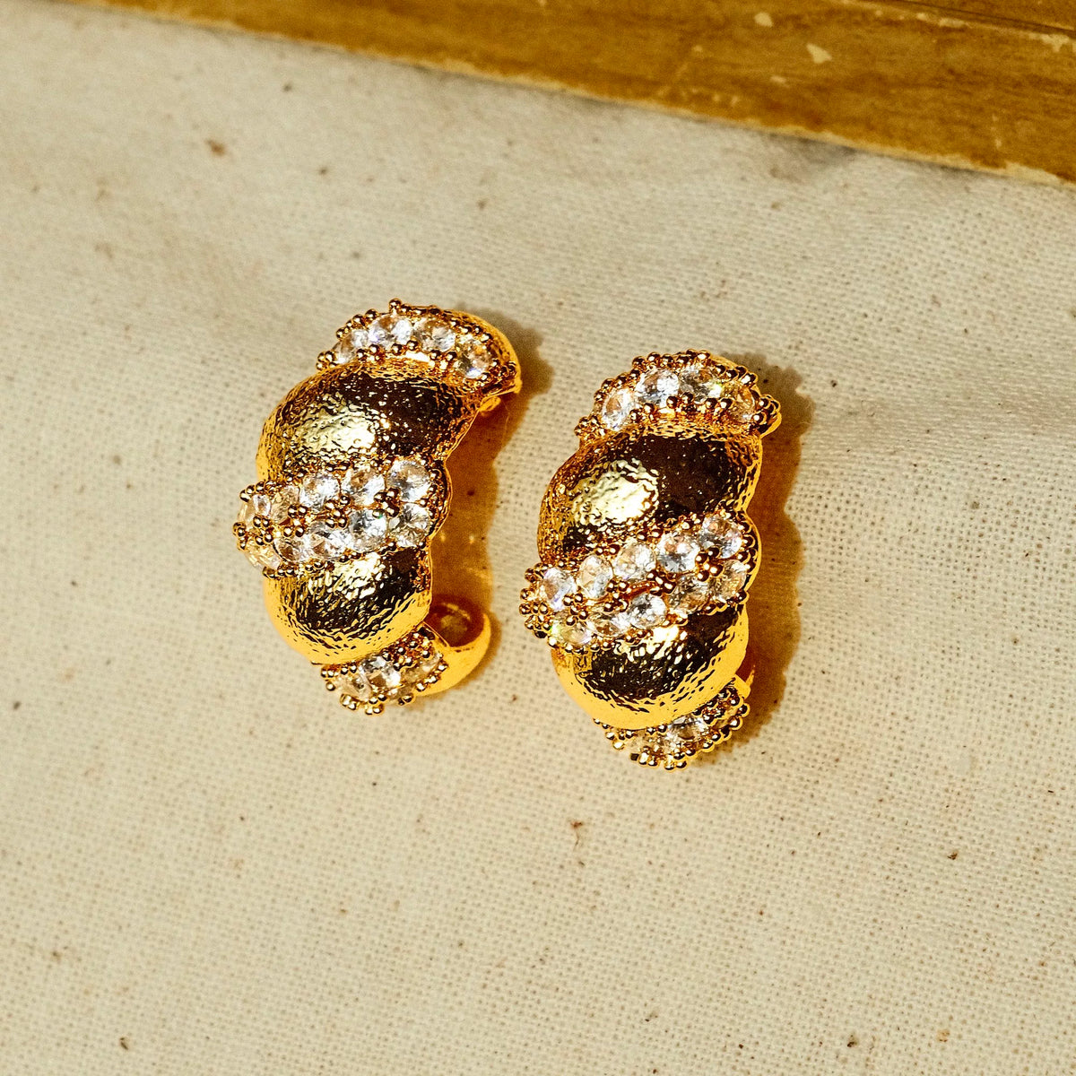 Vintage Croissant Hoop Earrings - Stud Earrings (In Stock) [0HXVZGA9]