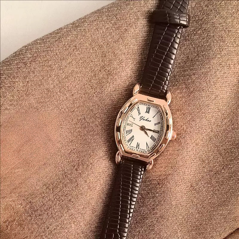 Vintage Inspired Bangle Watch - Vintage Tonneau / Coffee Strap [E3PXGQS7]