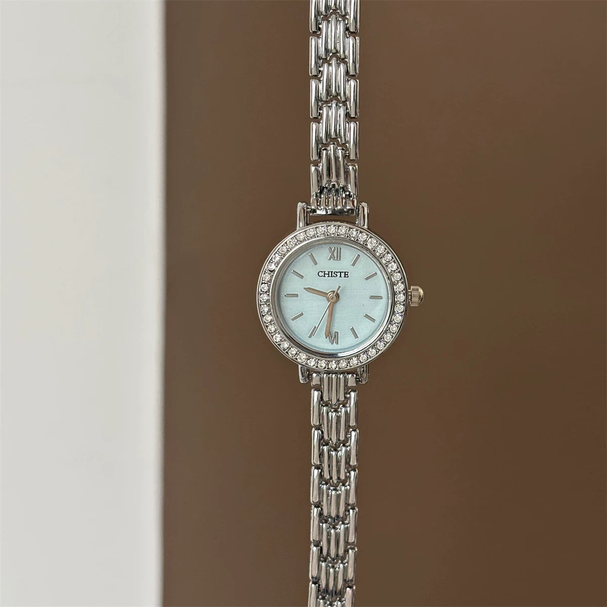 Mother-Of-Pearl Bracelet Watch - Silver / Green Dial [9WZ2D8B6]