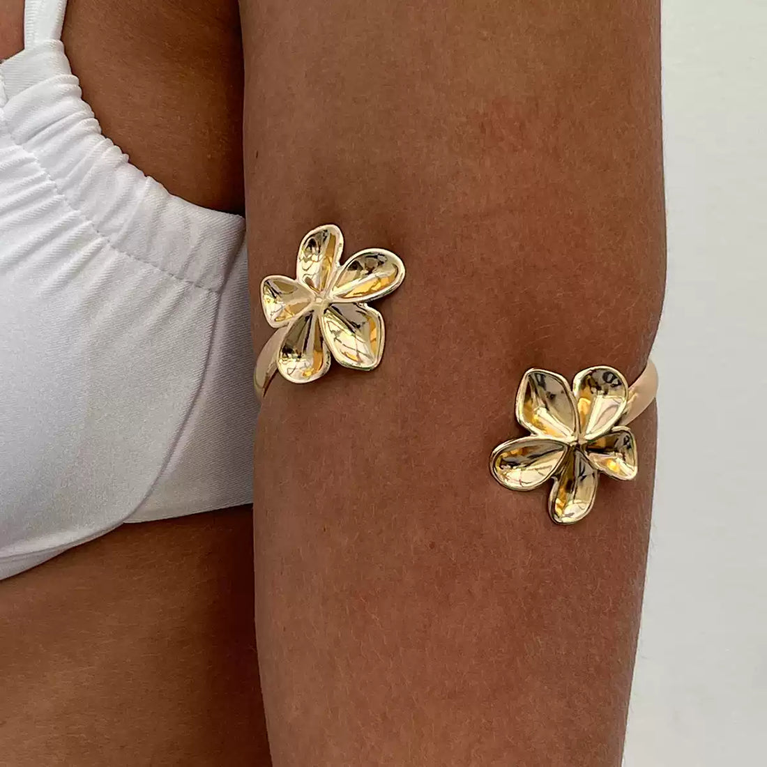 Elsie Flower & Starfish Arm Bracelet