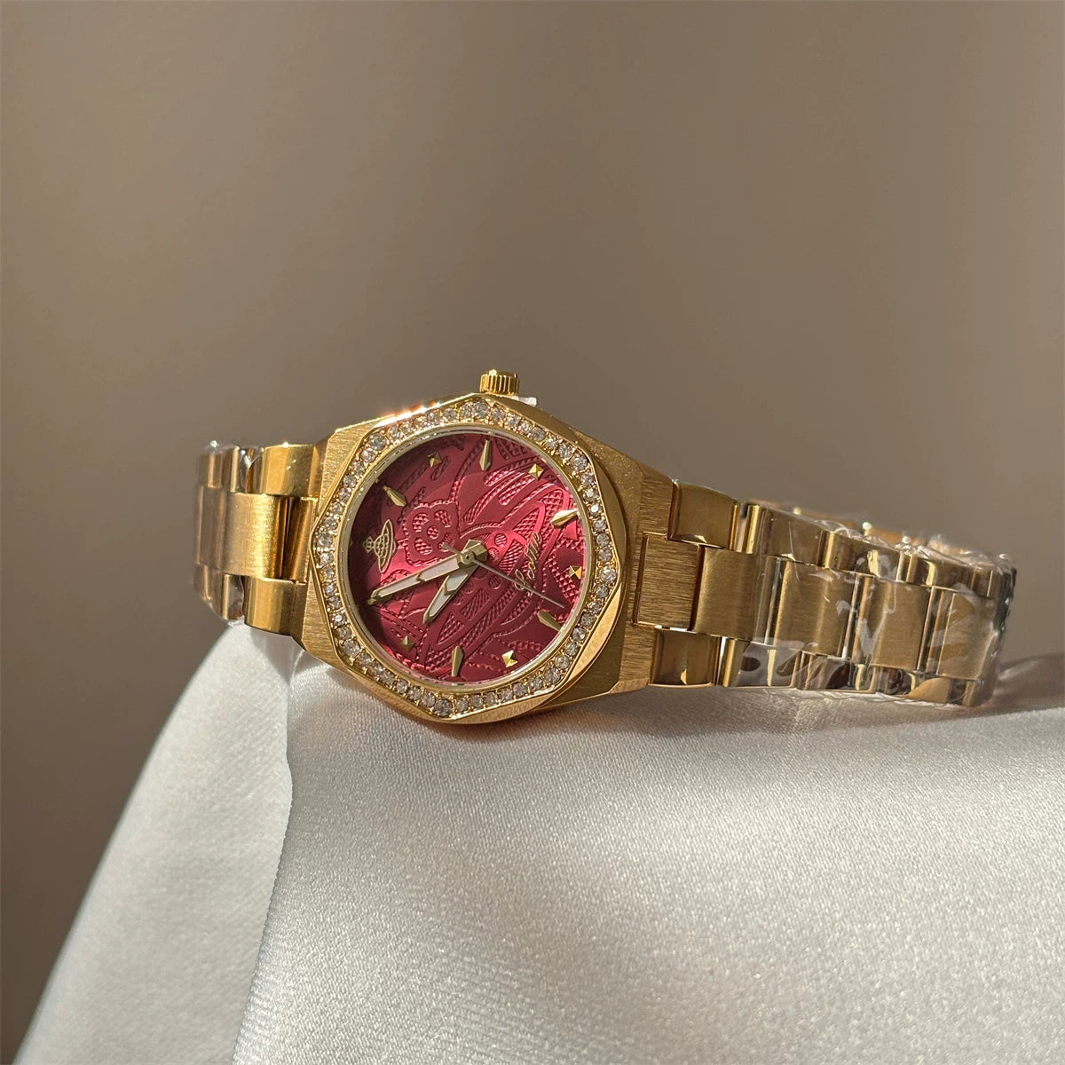 Embossed Dial Bracelet Watch - Gold Band Red Dial [ISEMF7B4]