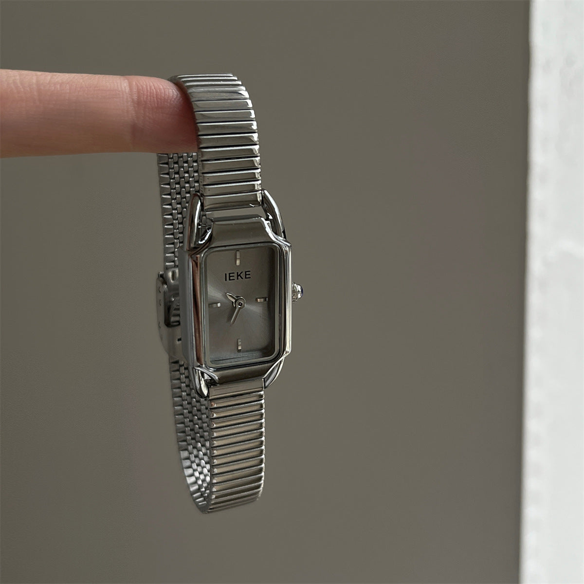 Kathrine Snakehead Quartz Watch - Saddle Buckle Design [8AMM12ZM]