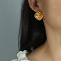Chelsea Twist Square Earrings - Gold [5FA32B7G]