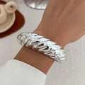 Avarie Liquid Glow Cuff - Style 02 Silver Tone [EZIU0S9T]
