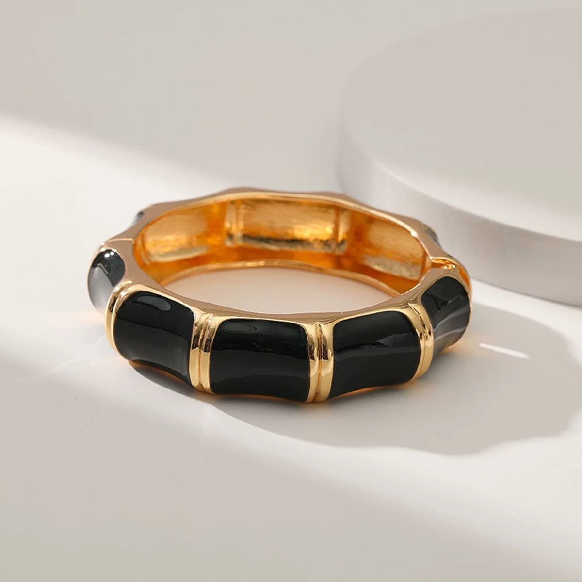 Irregular Gold Cuff Bracelet - Black Gold [GLDEJJNQ]
