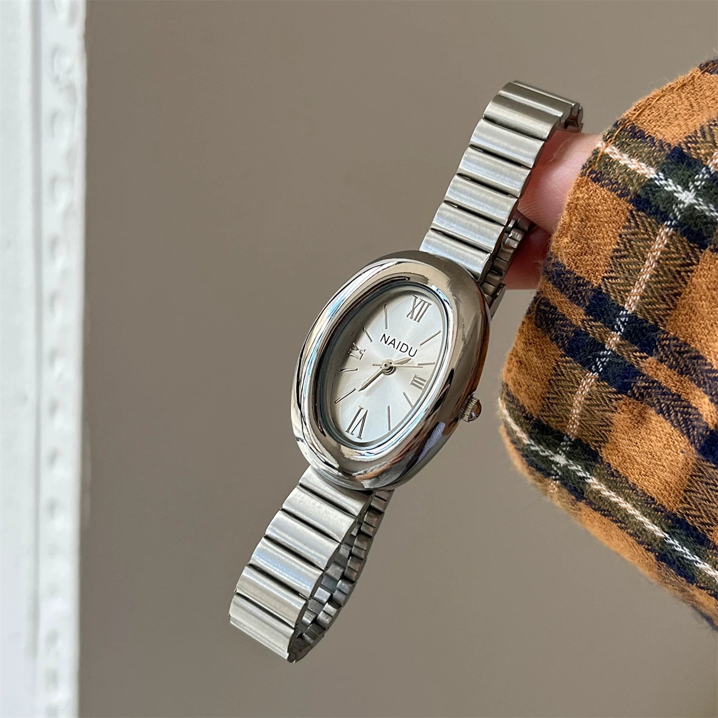 Vintage Inspired Bangle Watch - Silver Bamboo Link / White Dial / Roman Numerals [8N1T728S]