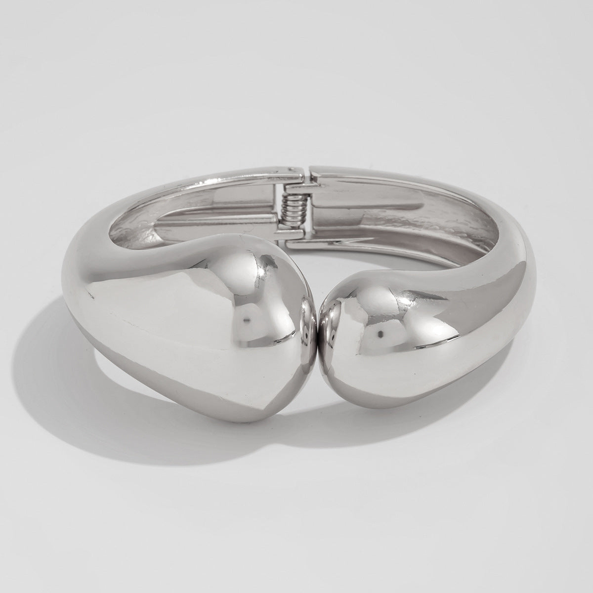 Reid Irregular Water Drop Cuff - Silver Tone (Style 01) [KZX82FAW]