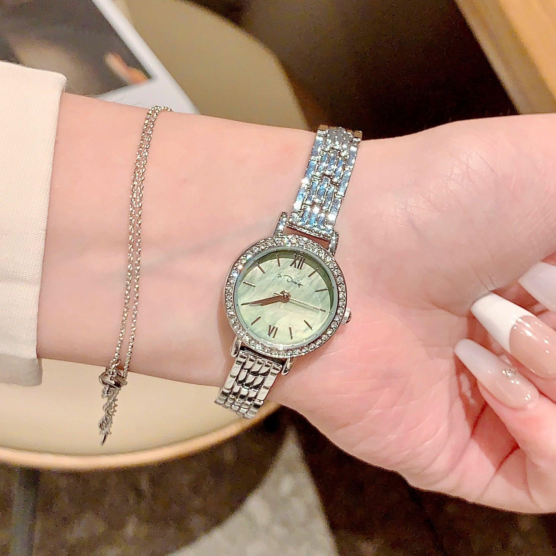 Pearl Bracelet Watch - Style 21 Round Small Diamonds / Green Dial [H3KITV2L]