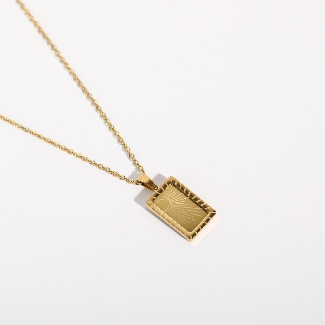 Sun and Moon Pendant Necklace - Sun [UZTE3HD1]
