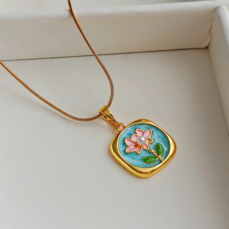 Zarah Monet Garden Necklace - Lotus Pearl Pendant - Blue [3KFU27VQ]