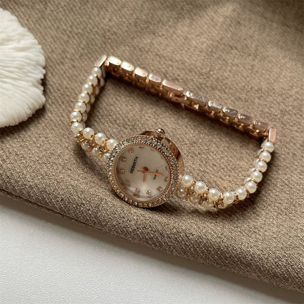 Pearl Bracelet Watch - Rose Gold (Round Double Row Pearls) [P4DG5YNN]