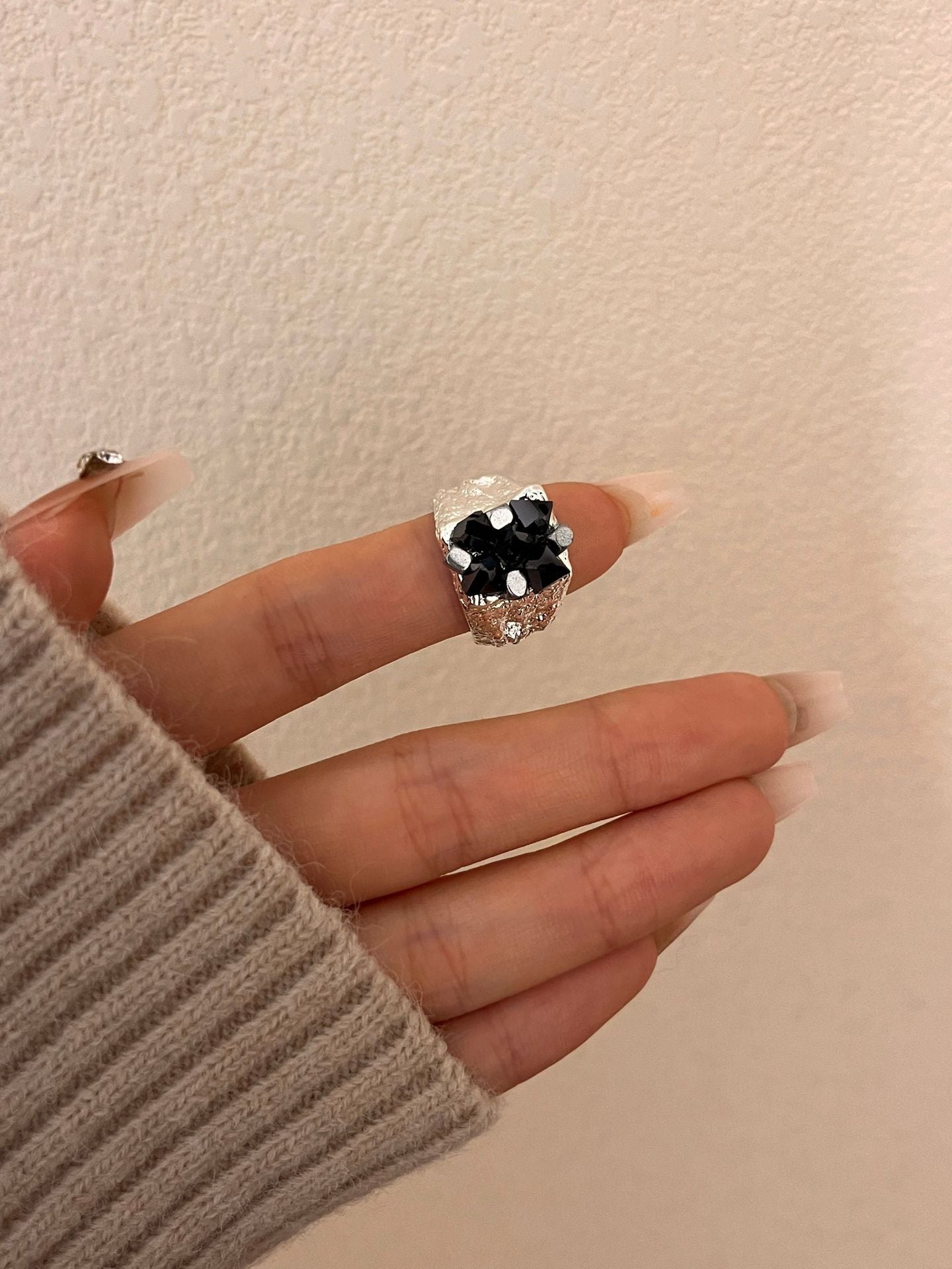 Rosalinda Organic Lava Ring - Gold Lava with Pearl [IDA6670S]