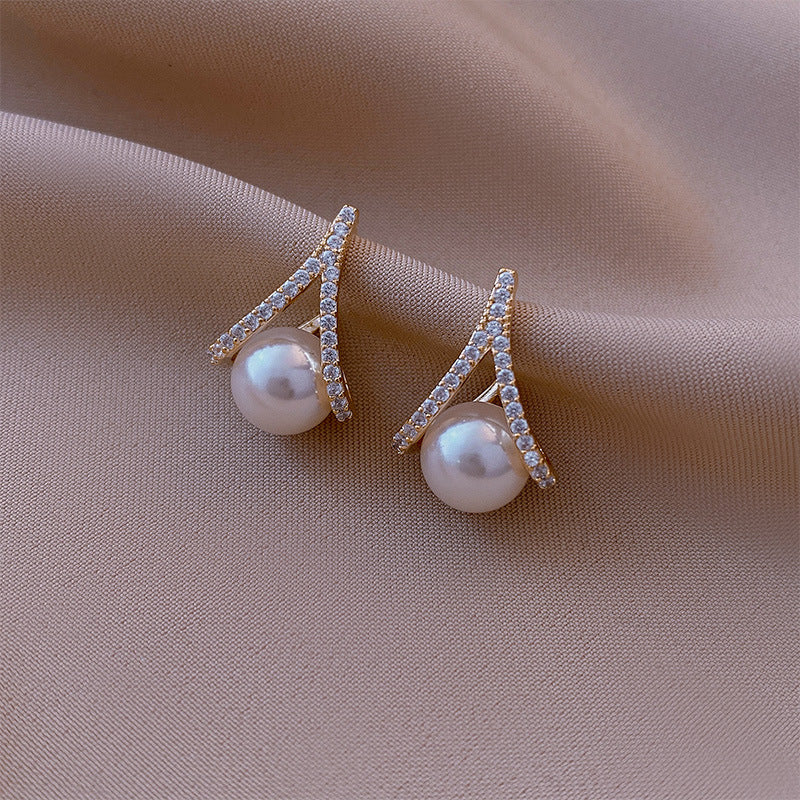 Amerie Sculptural Pearl Earrings - Gold [7RUIZNU9]