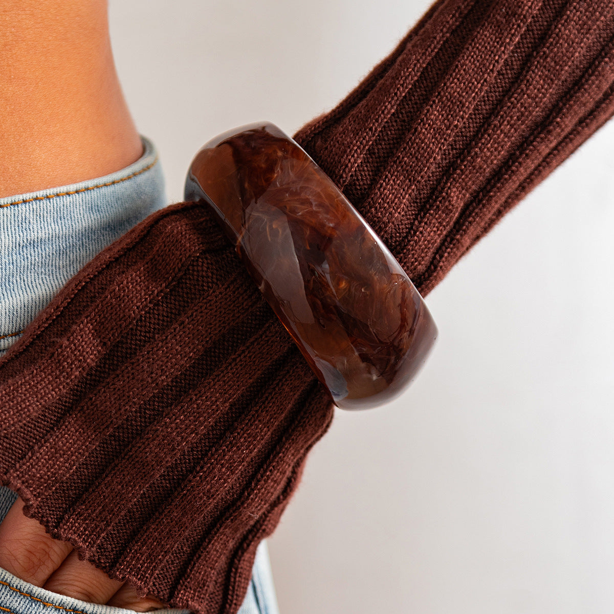 An Translucent Resin Bangle - Brown [763WFHA9]