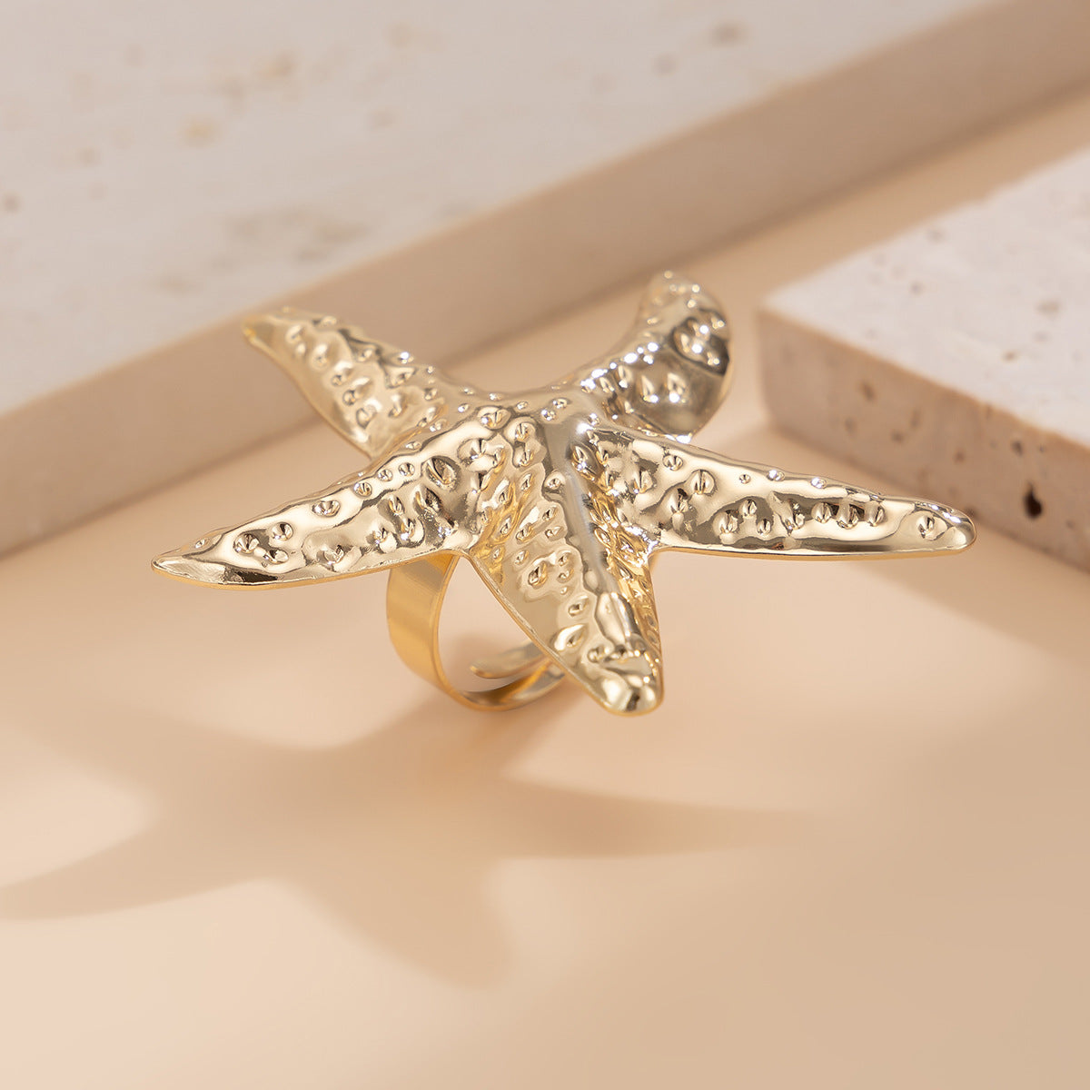 Amaryllis Starfish Statement Ring - Starfish Gold [74G2BPYH]