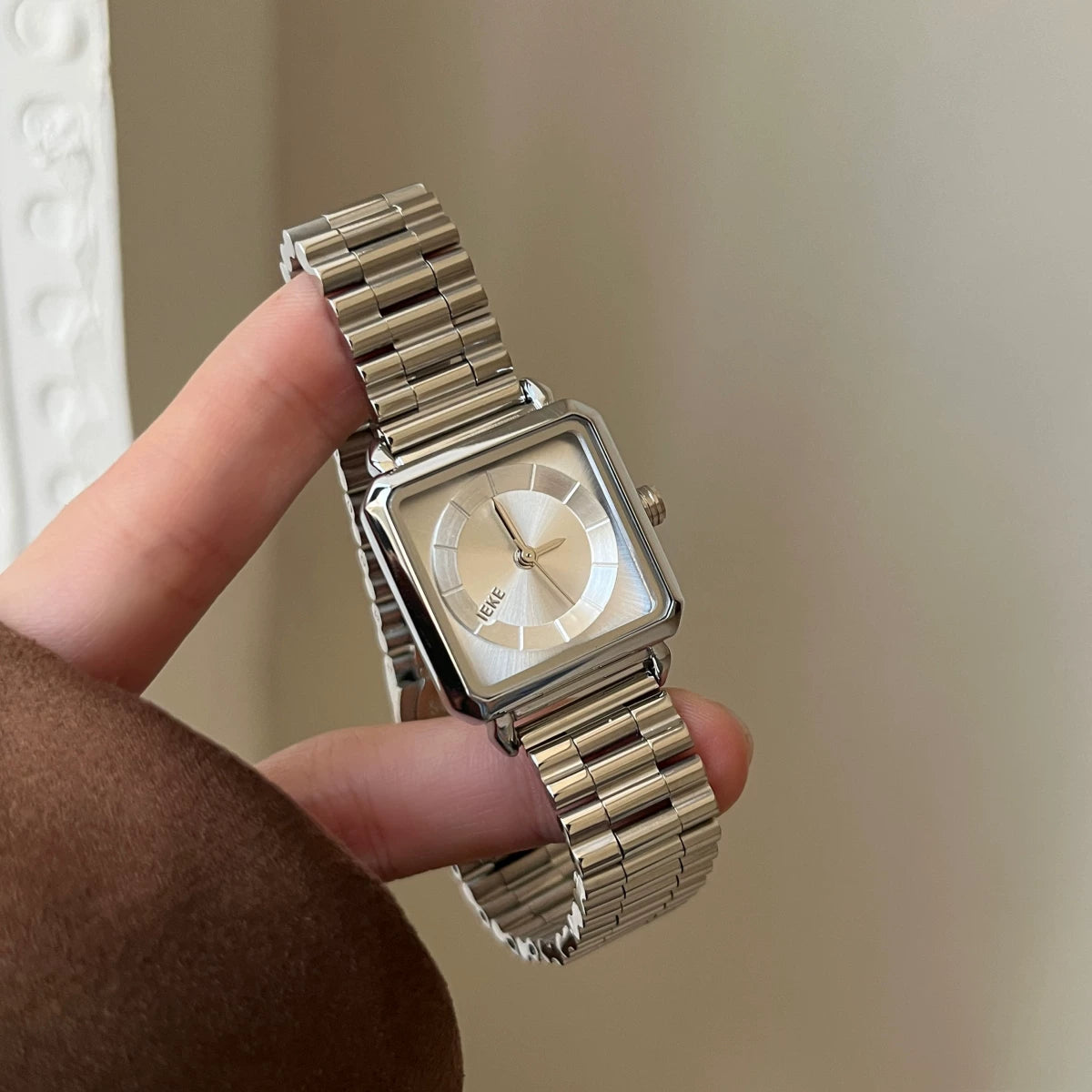 Vintage Square Bracelet Watch - Silver Band White Face (Steel Band) [WAHXHV24]