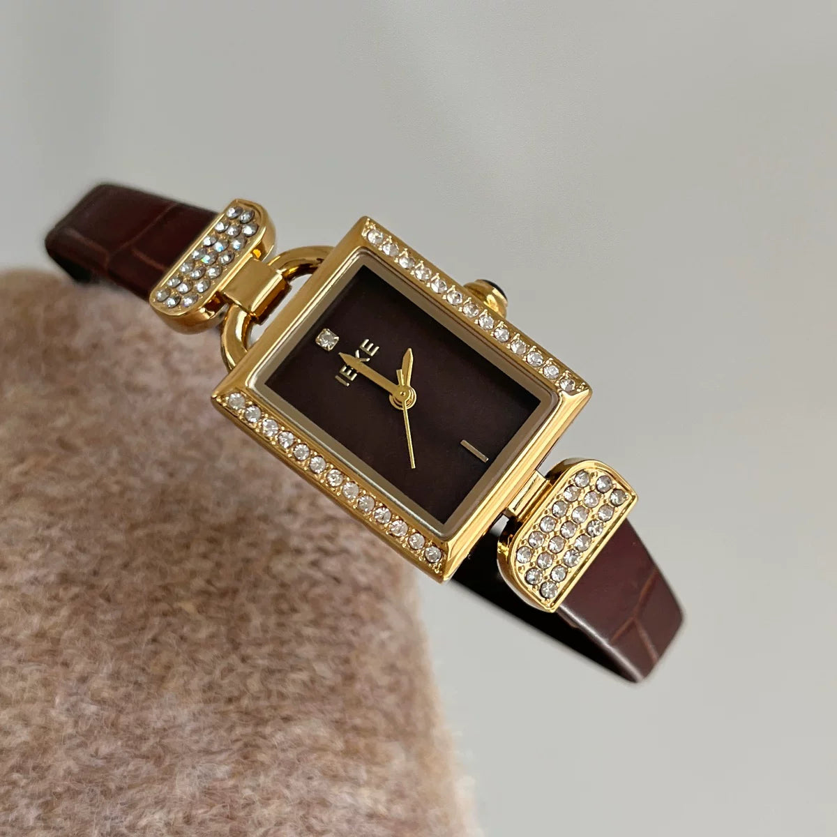 Square Case Leather Strap Watch - Coffee Strap Gold Case Coffee Dial [222FVMW9]
