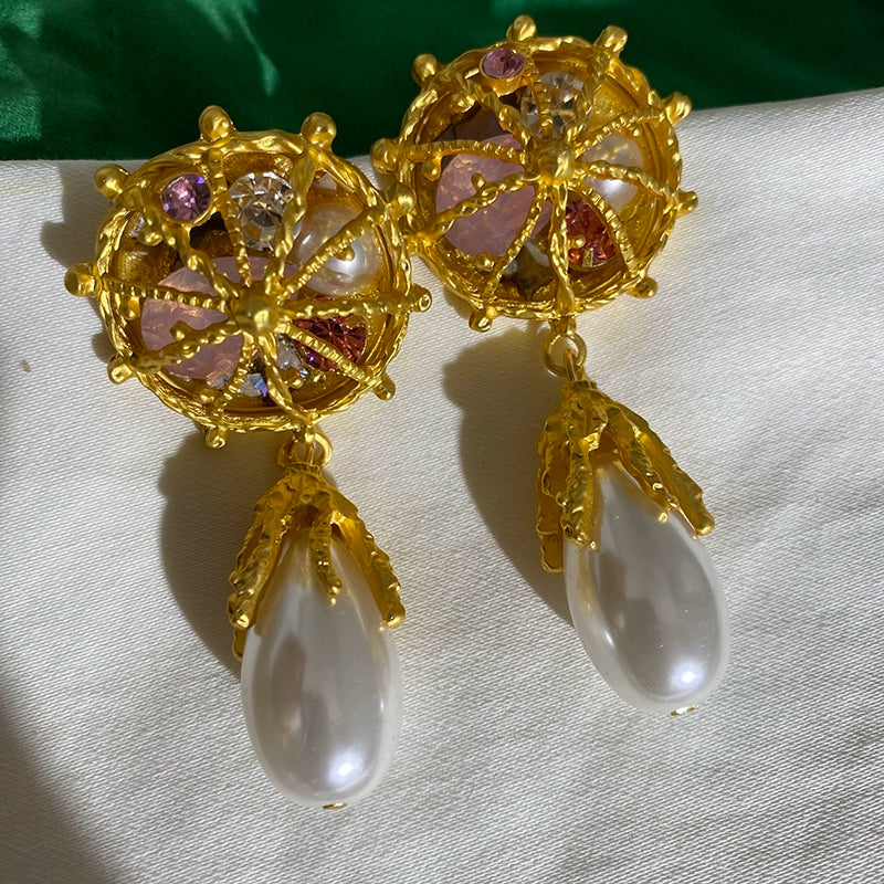 Sawyer Baroque Pearl Earrings - Pierced Style [5WD13U6H]
