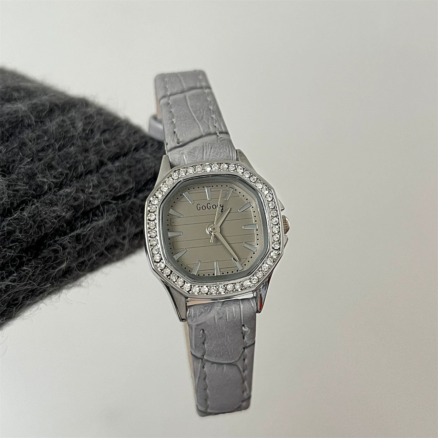 Vintage Polygonal Small Dial Watch - Grey Strap Silver Case [TGA8S7ZA]