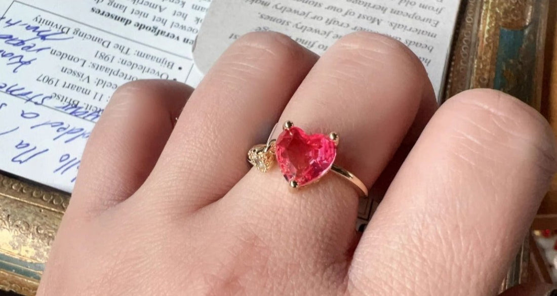 Dragon Gradient Rosé Heart Charm Ring