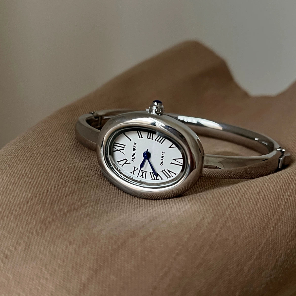 Oval Vintage Gold Bracelet Watch - Silver Band White Dial (Roman Numerals) [UOBO5S5I]