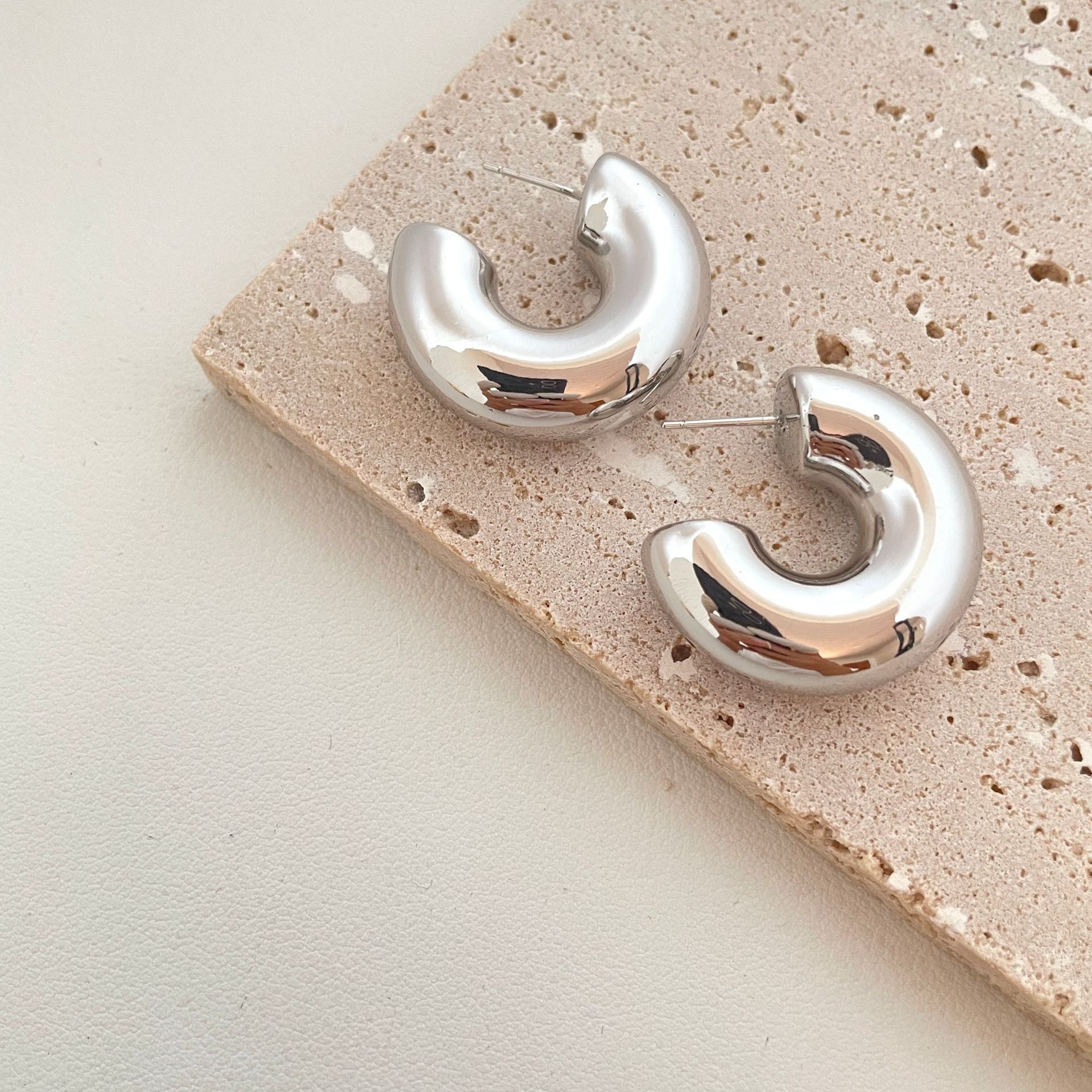 Chrislynn Geometric Hoop Earrings - Silver [S7SAM3JB]