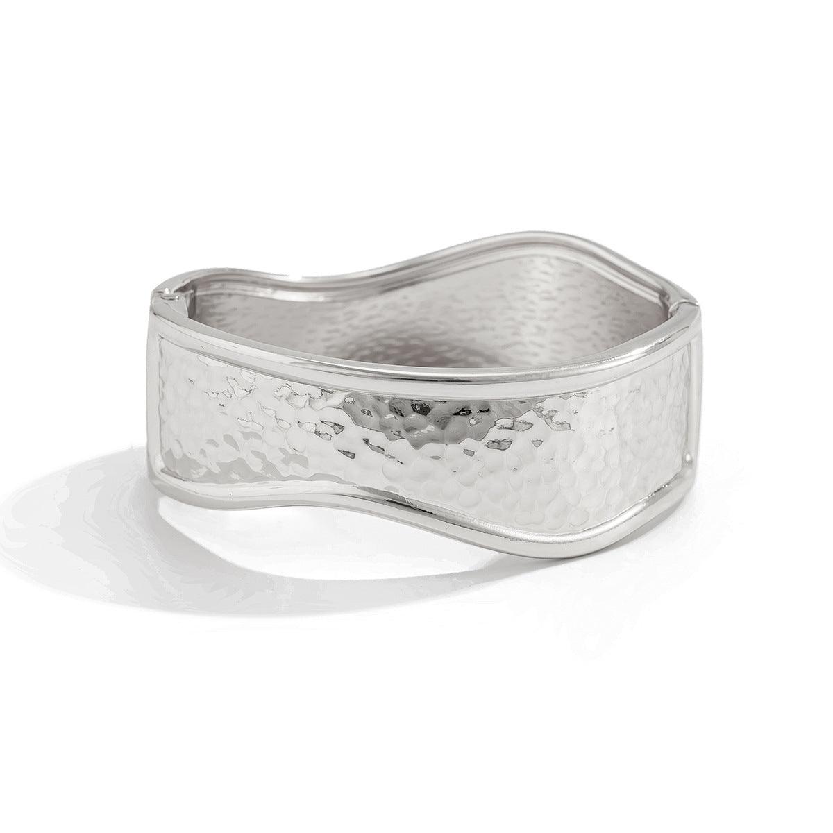 Alexie Textured Cuff Bracelet - Silver (2821) [M20QRPFI]